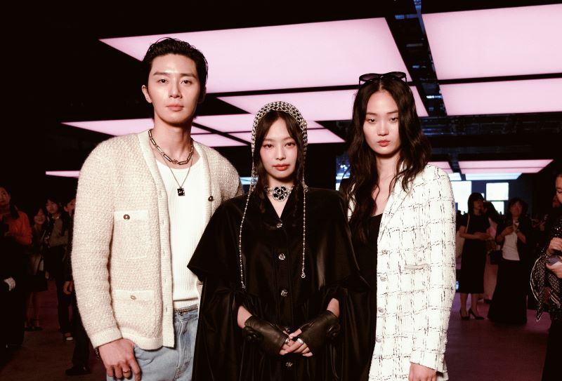 Chanel—Dakar 2022/23 Métiers d'art show in Tokyo brought fashion's hottest  night out to Japan's buzziest city