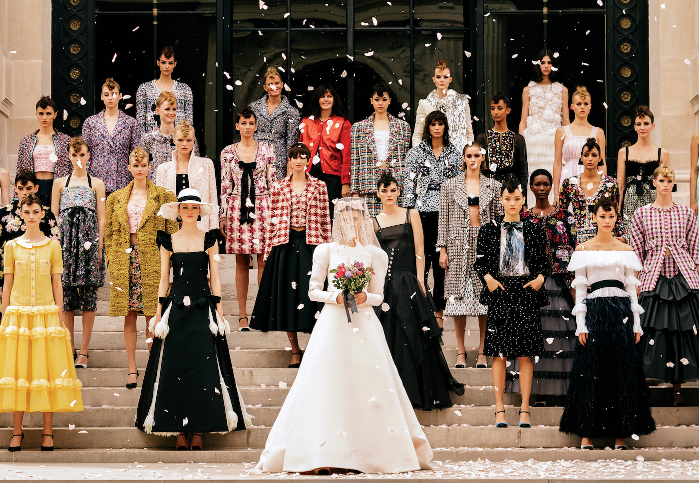 Chanel paints its Autumn/Winter 2021/2022 Haute Couture collection in  eternal romanticism