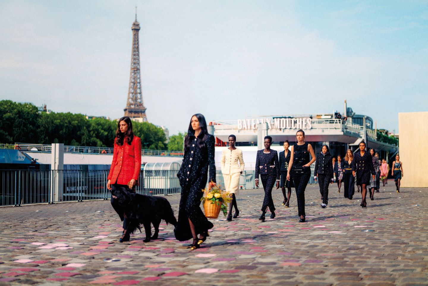 At Chanel Couture Fall 2023, a Tribute to French Girl Style