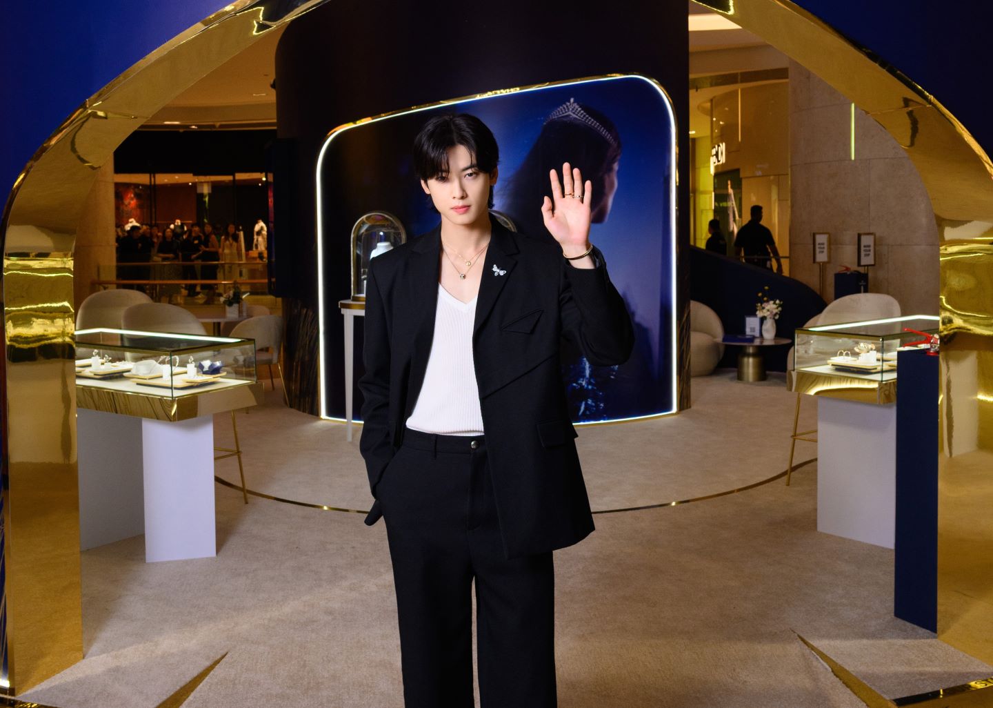 Catch Song Hye Kyo And Cha Eun Woo At Singapore Chaumet's Pop-Up