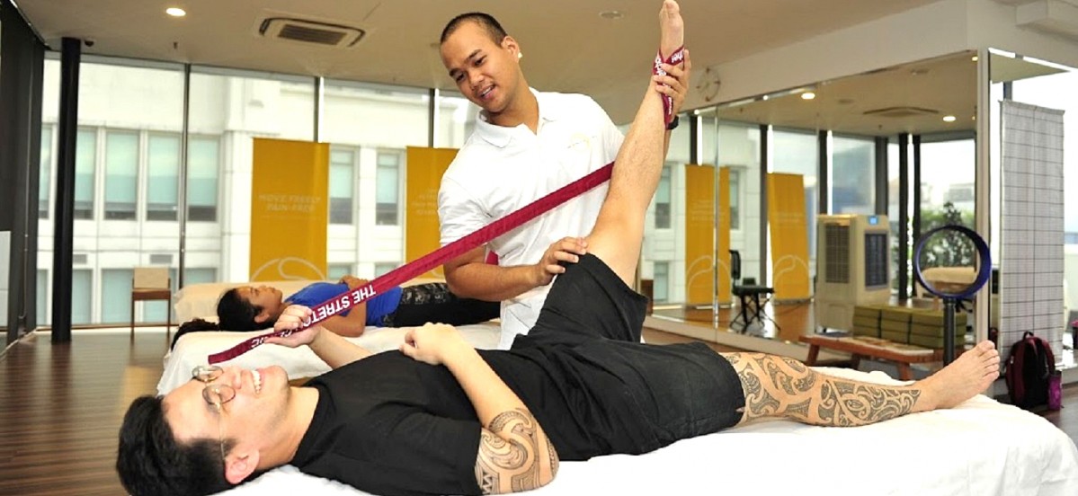 The Stretch Clinic uses Integrative Manual Therapy to encourage self